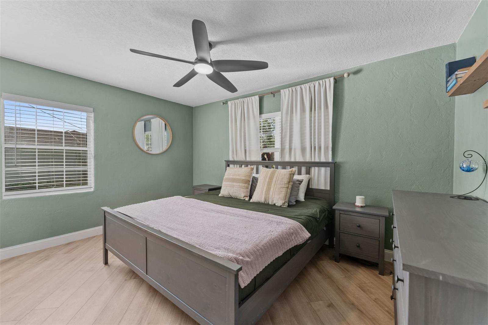 Image 13 of 34 For 2534 22nd Street S