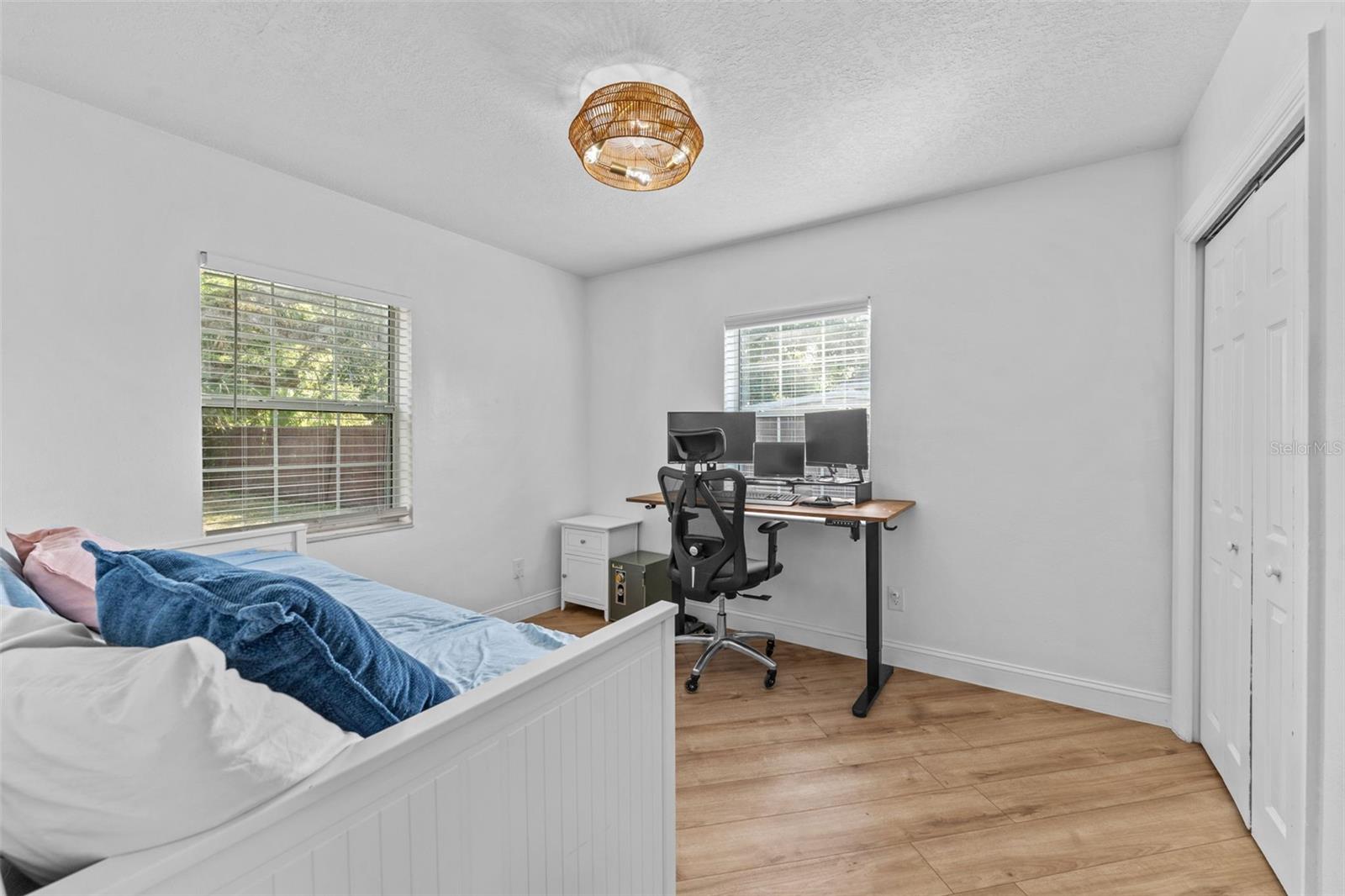 Image 19 of 34 For 2534 22nd Street S