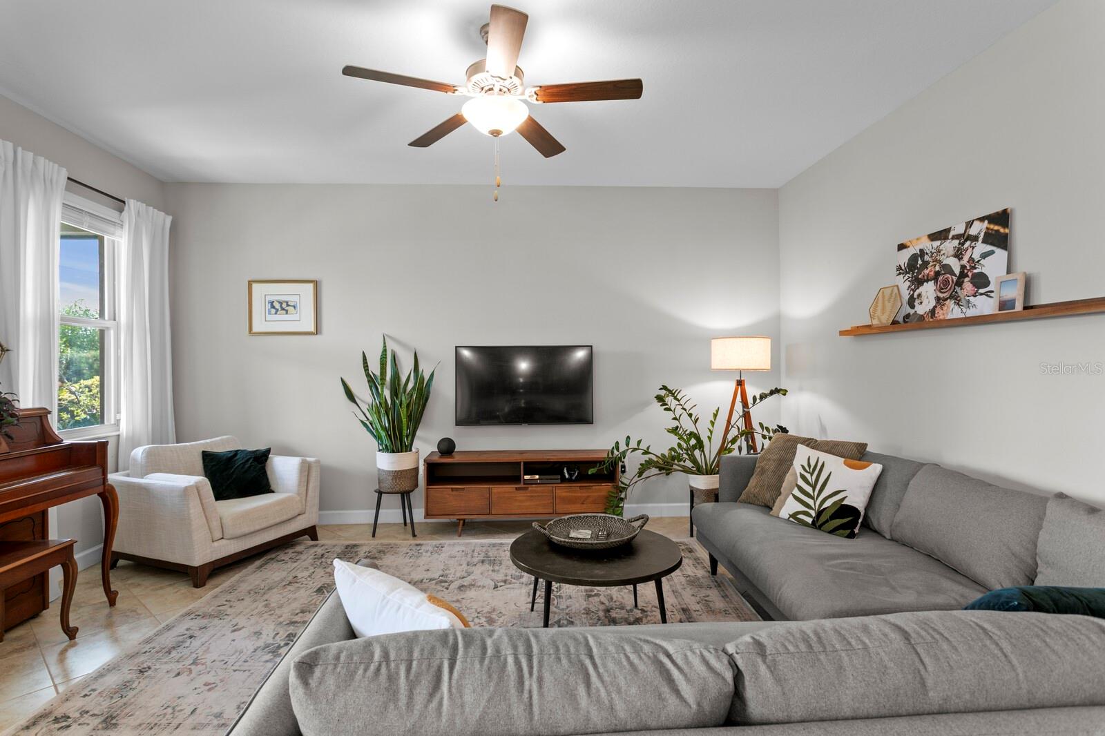 Listing photo id 7 for 11437 Chilly Water Court