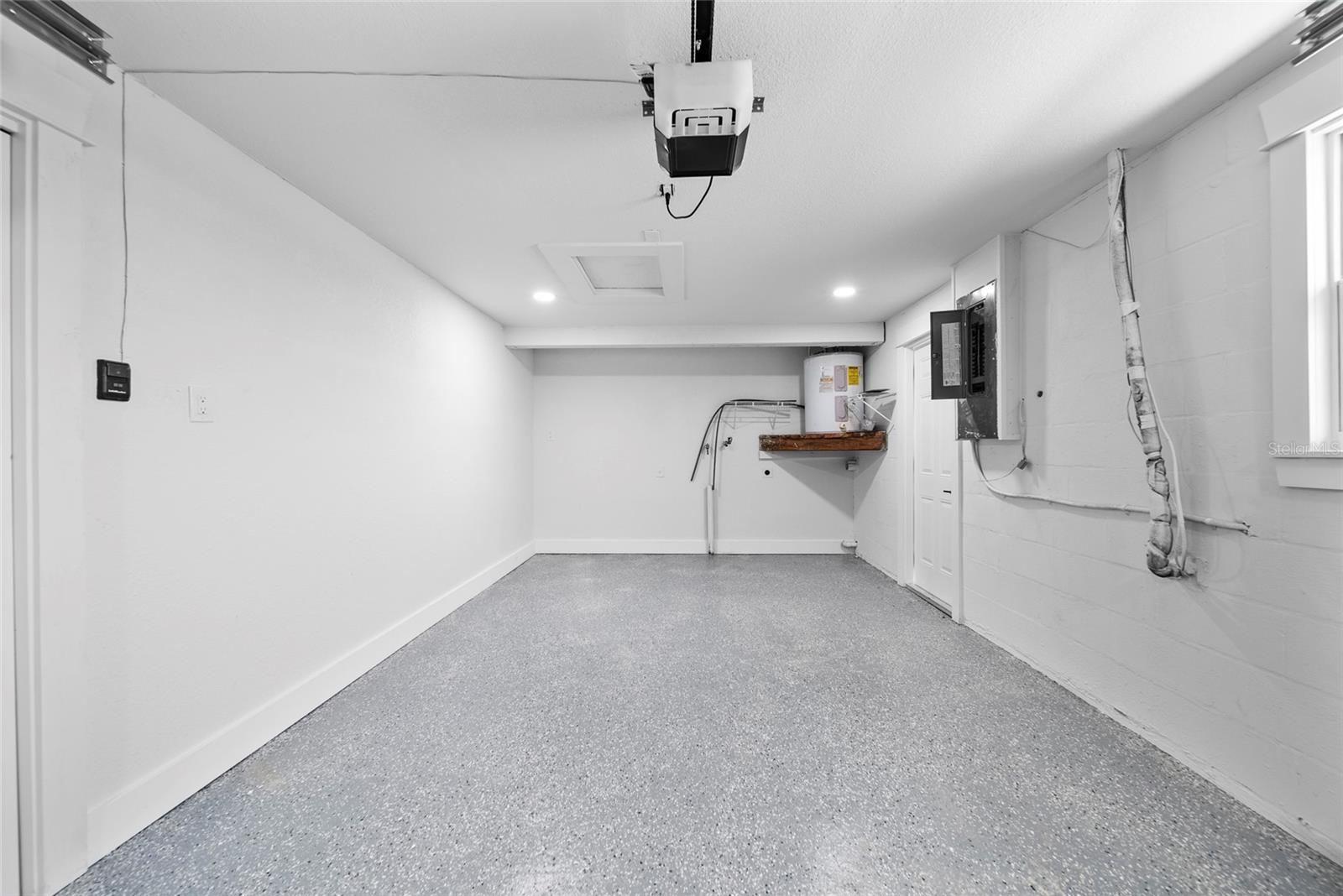 Image 7 of 16 For 13715 Maria Drive