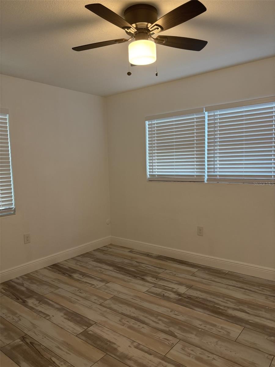 Image 12 of 17 For 10517 Hibiscus Drive