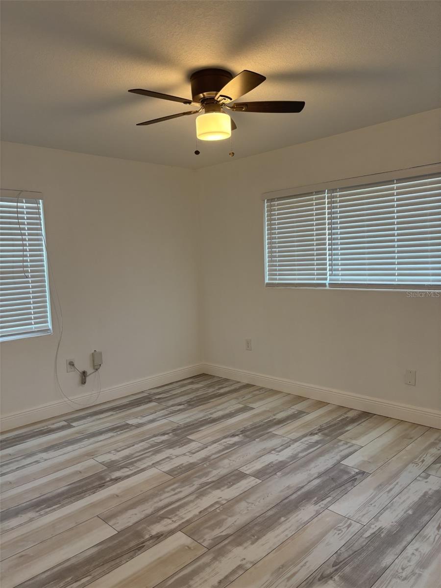 Image 9 of 17 For 10517 Hibiscus Drive