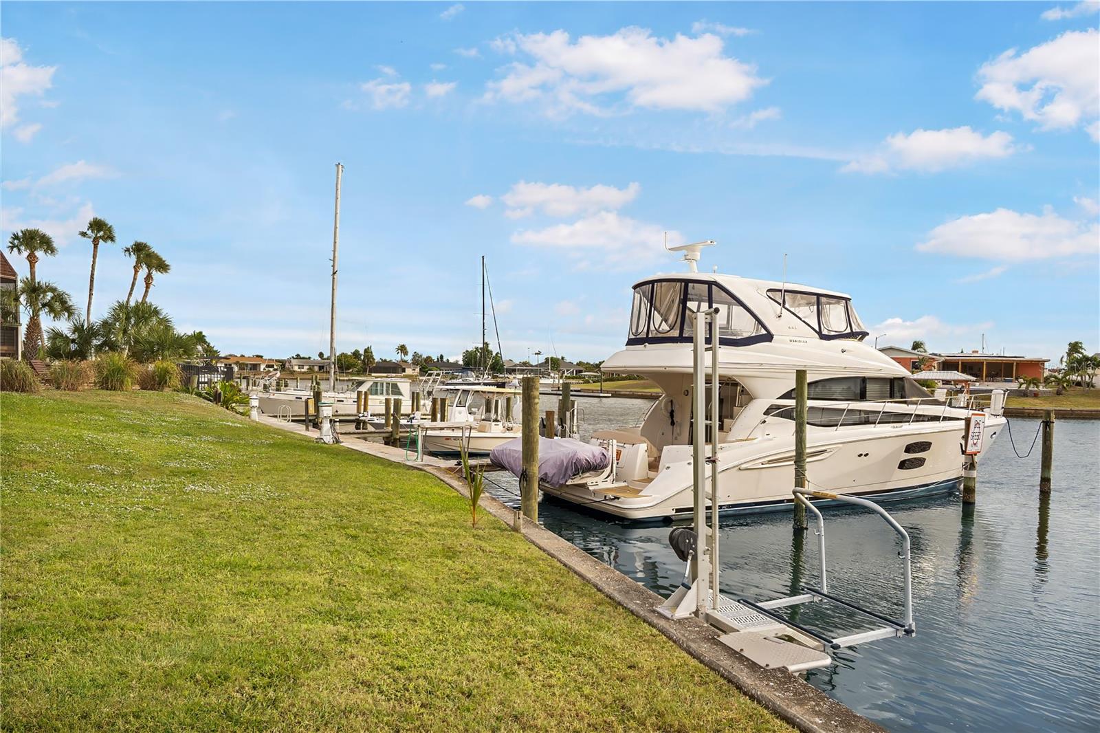 Image 22 of 27 For 1028 Apollo Beach Boulevard 17