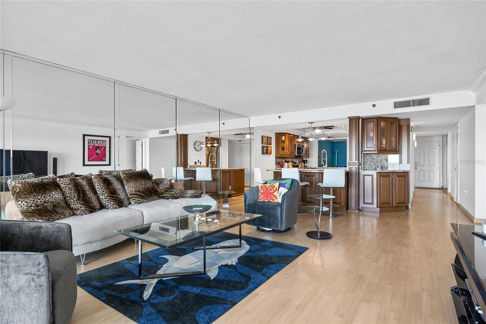 Image 10 of 44 For 2 Adalia Avenue 807