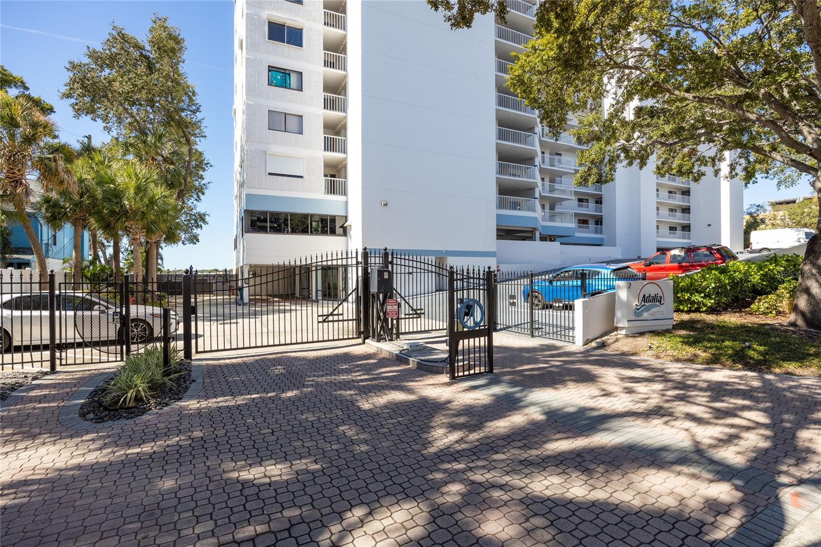 Image 18 of 44 For 2 Adalia Avenue 807