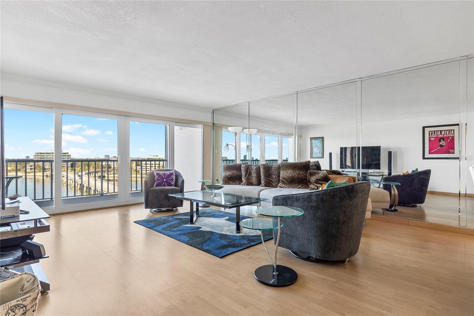 Image 3 of 44 For 2 Adalia Avenue 807