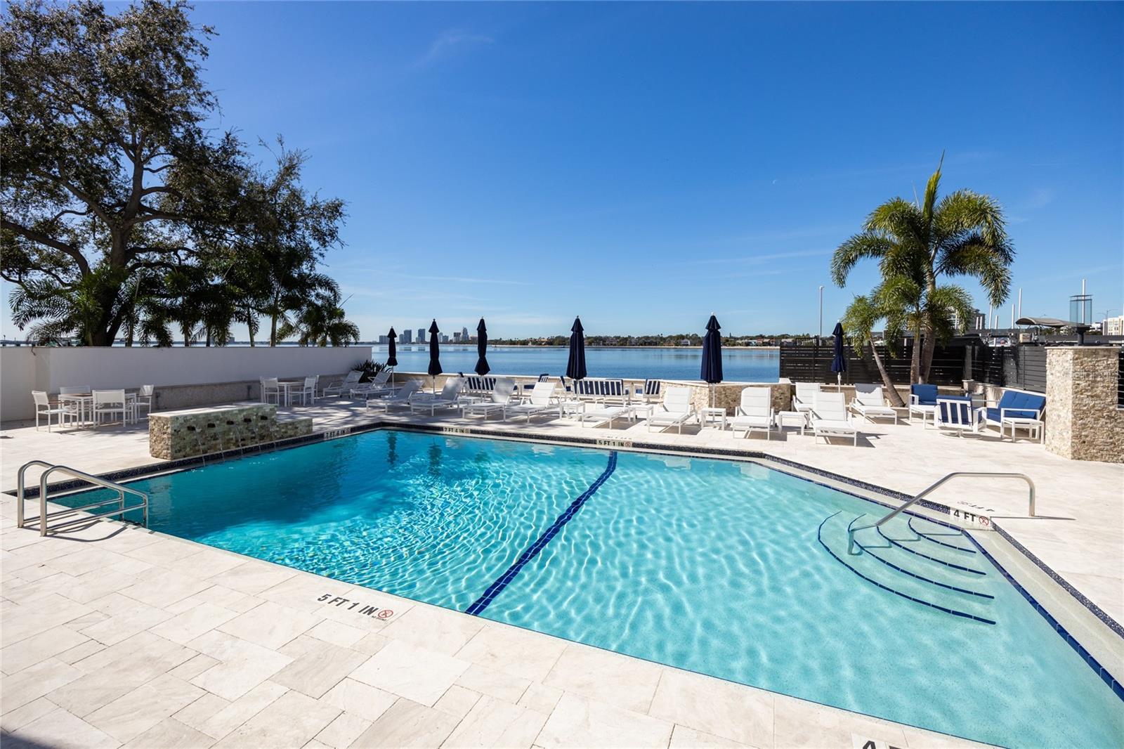 Image 4 of 44 For 2 Adalia Avenue 807