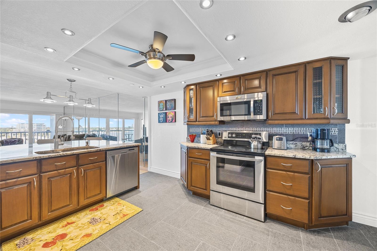 Image 6 of 44 For 2 Adalia Avenue 807