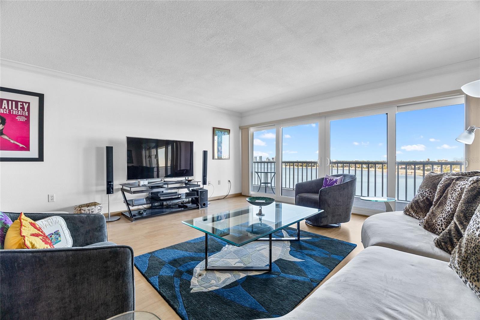 Image 8 of 44 For 2 Adalia Avenue 807