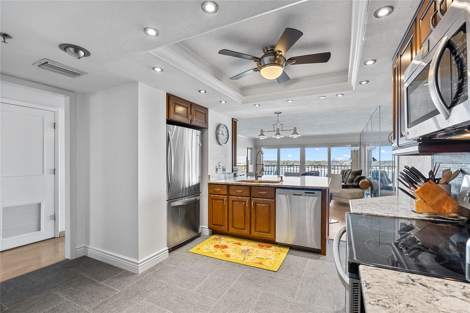 Image 9 of 44 For 2 Adalia Avenue 807