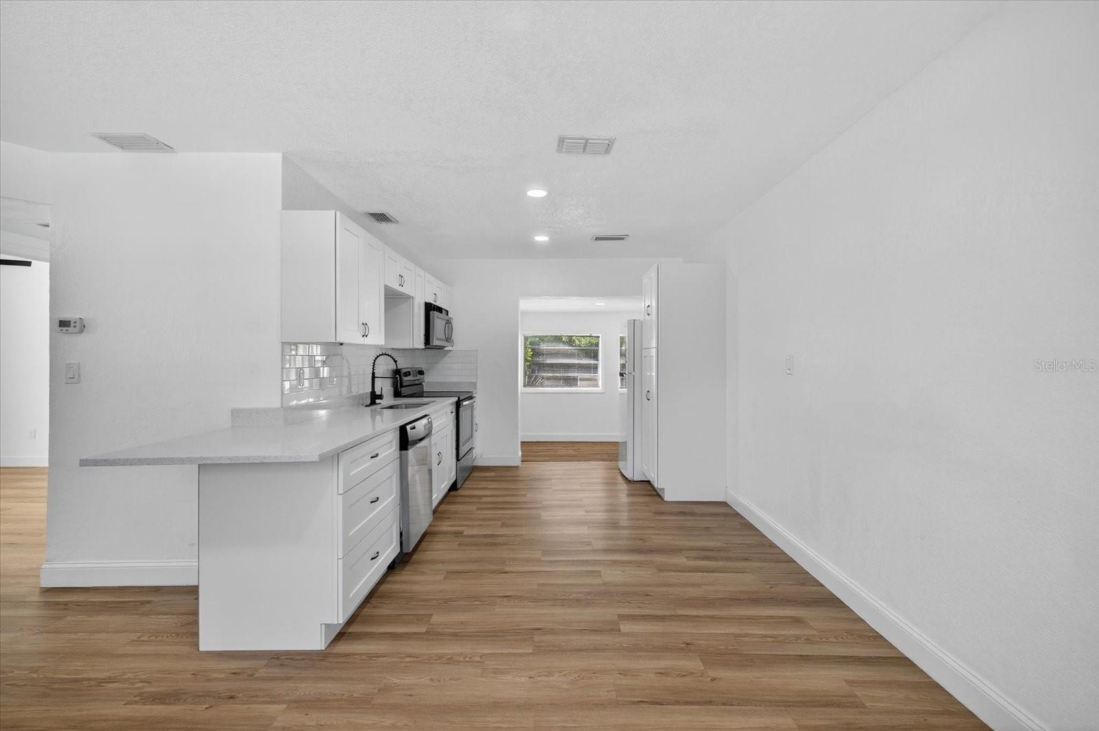 Image 13 of 44 For 3022 Meadow Street