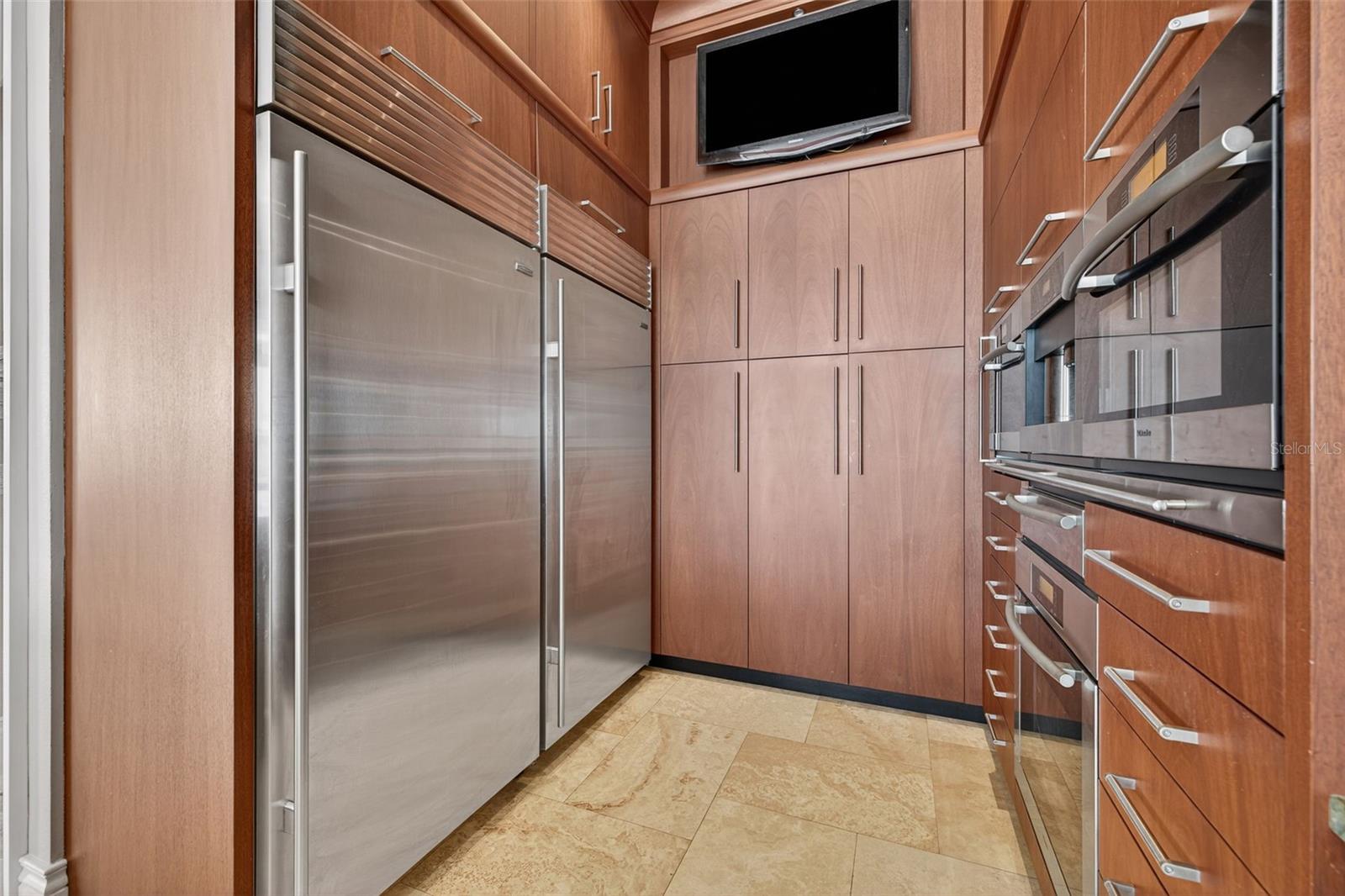 Image 13 of 48 For 2165 Louisa Drive