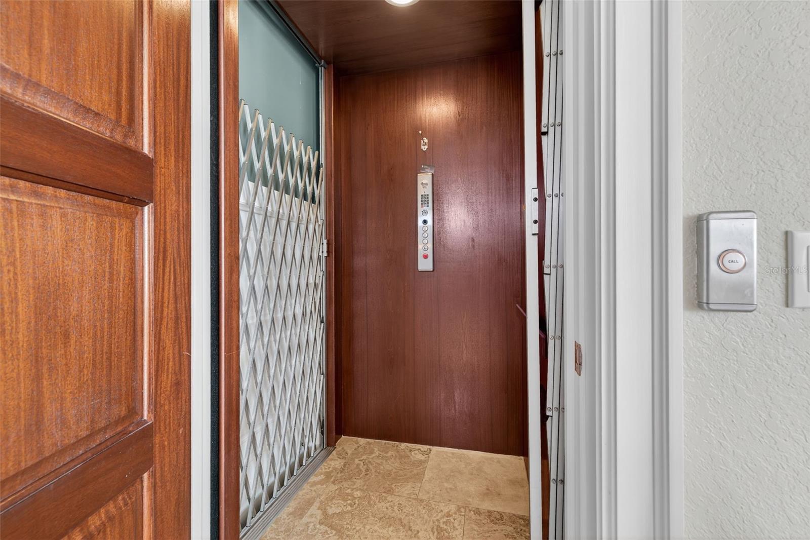 Image 20 of 48 For 2165 Louisa Drive