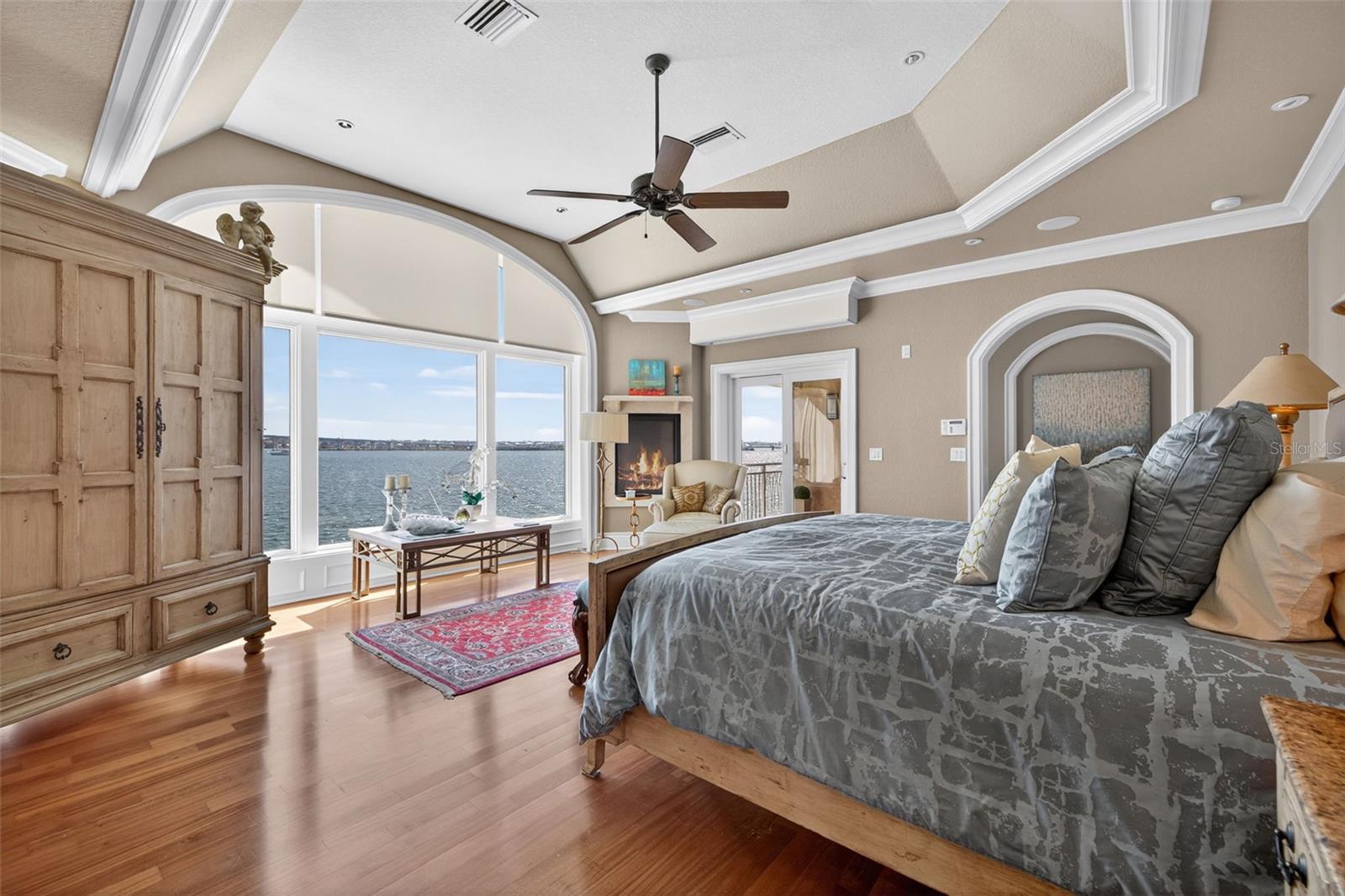 Image 23 of 48 For 2165 Louisa Drive