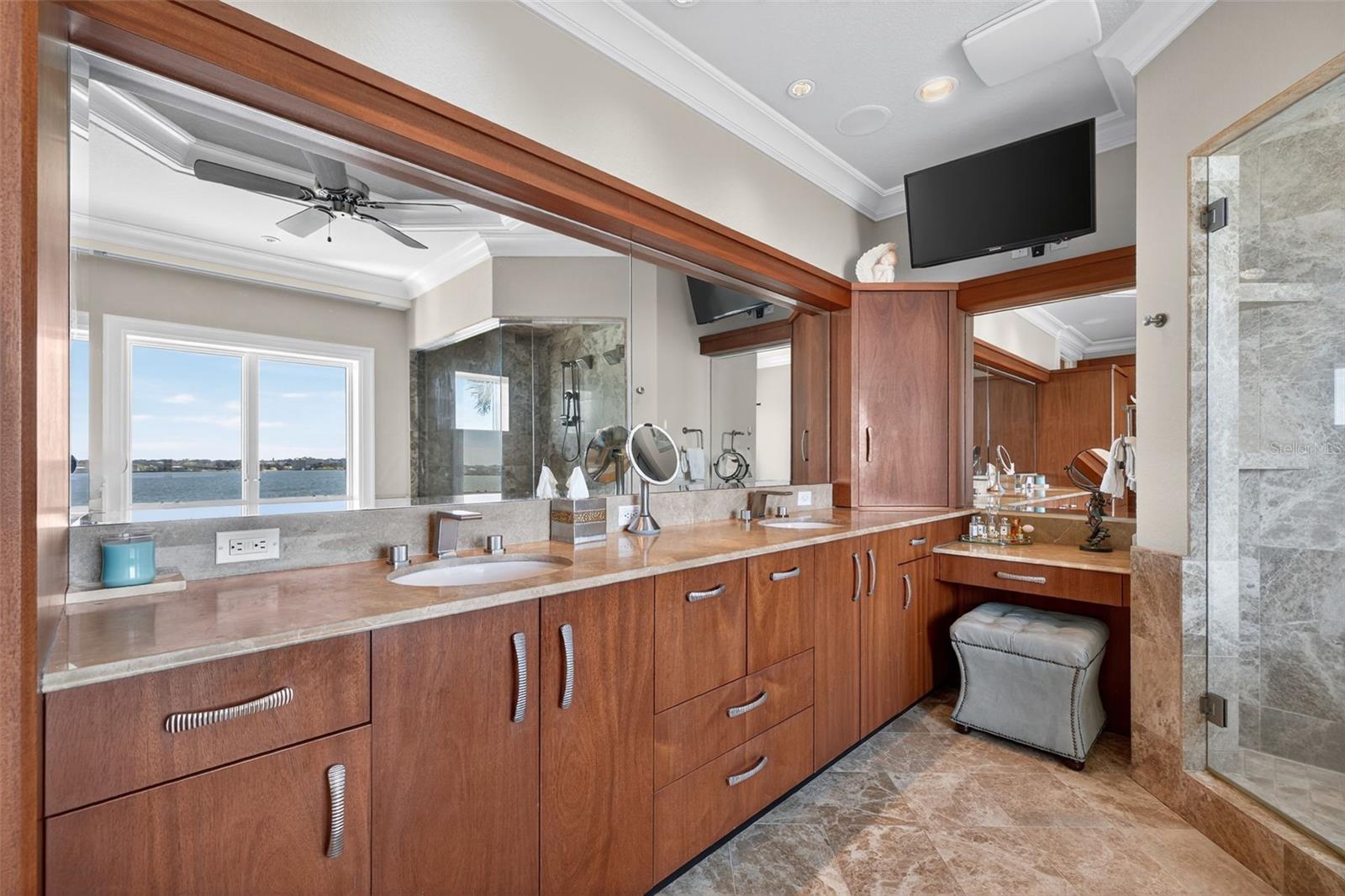 Image 26 of 48 For 2165 Louisa Drive