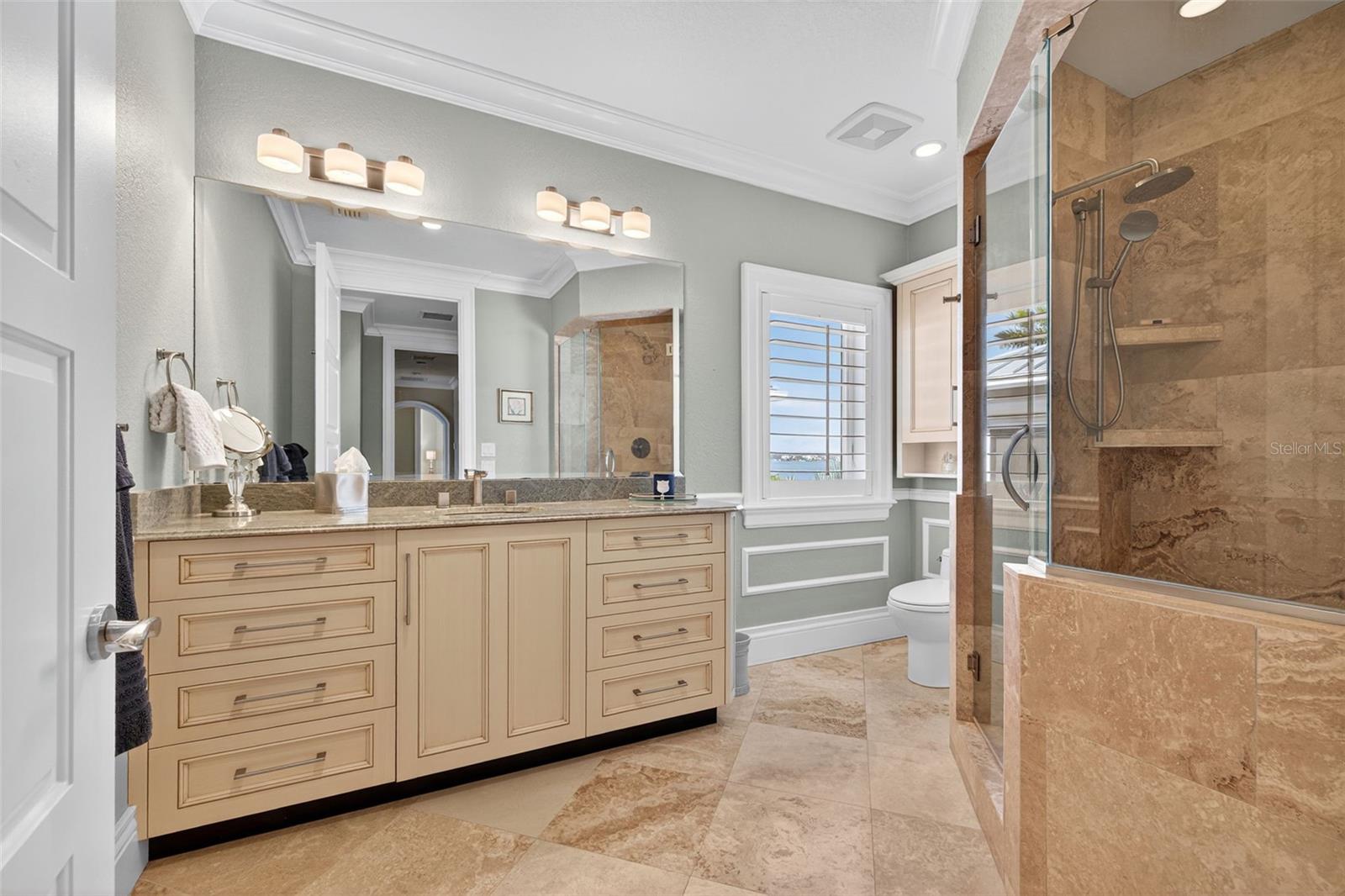 Image 36 of 48 For 2165 Louisa Drive