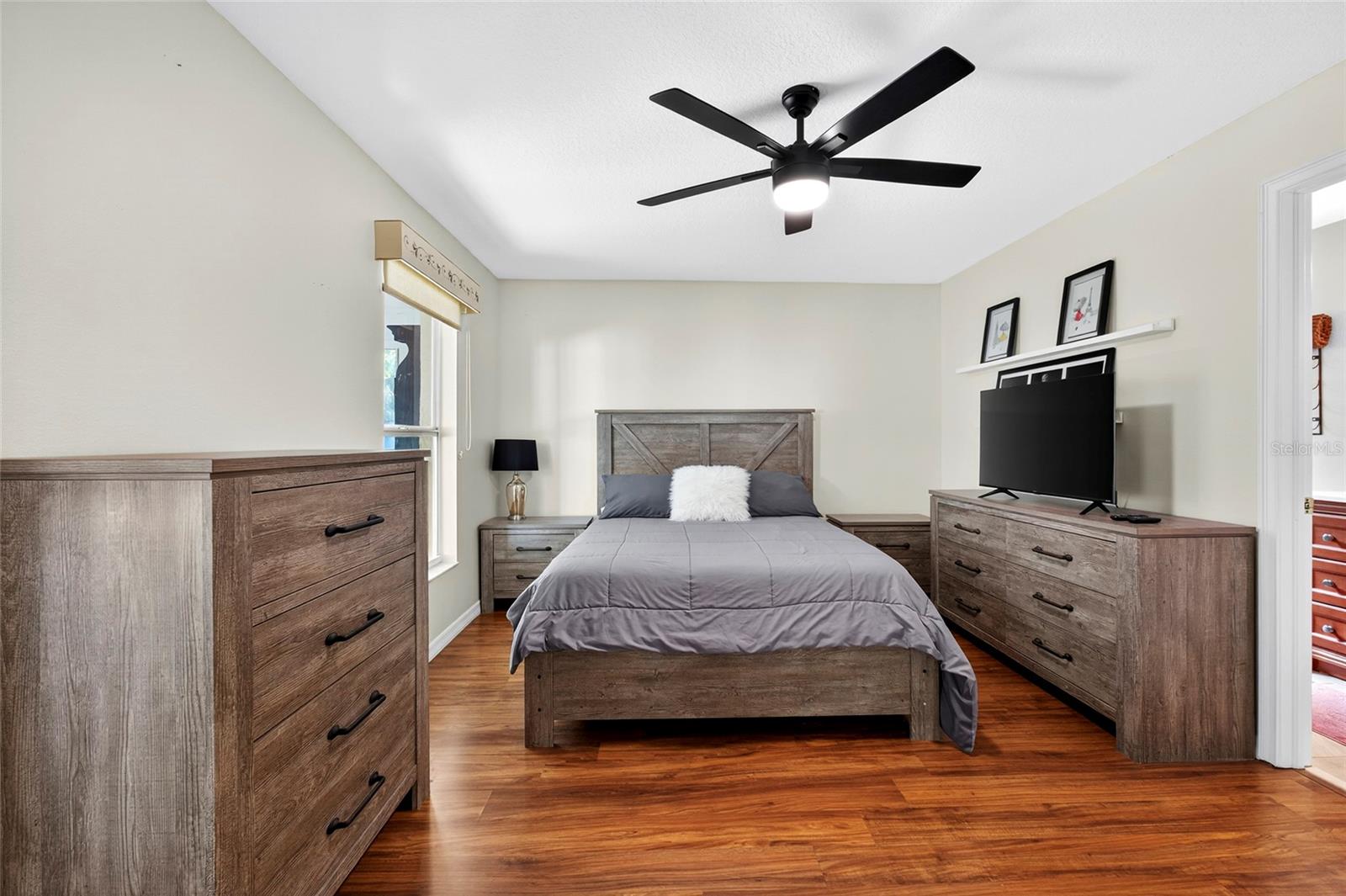 Image 13 of 27 For 22234 Bell Harbor Drive