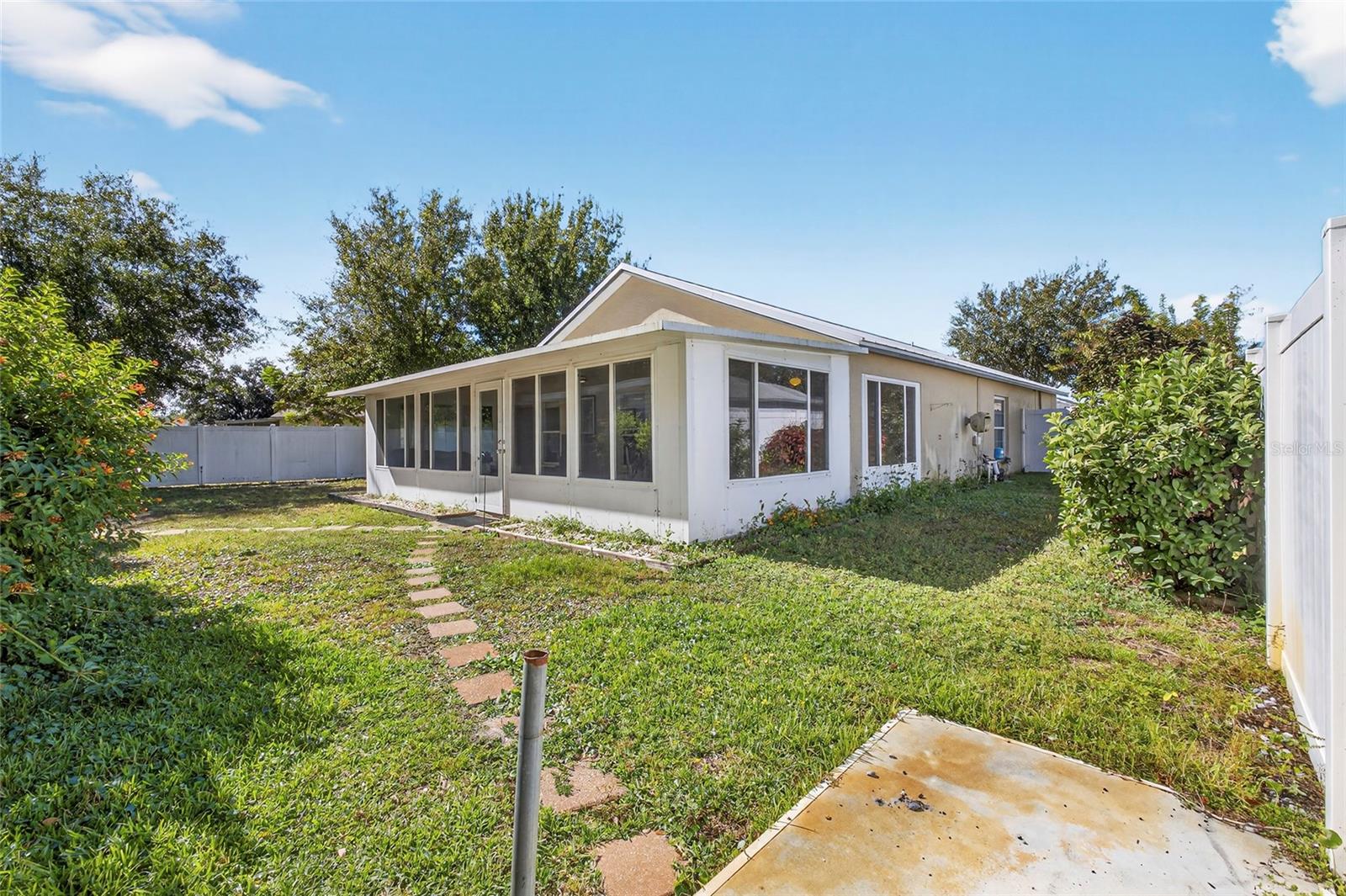 Image 26 of 27 For 22234 Bell Harbor Drive