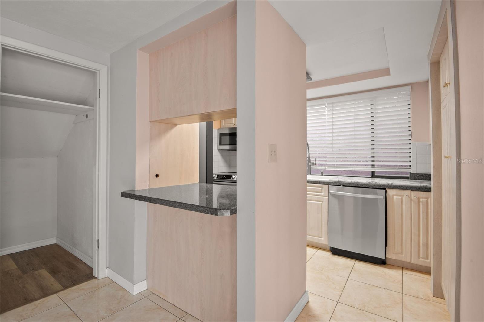 Image 14 of 37 For 7500 Rocky Point Drive