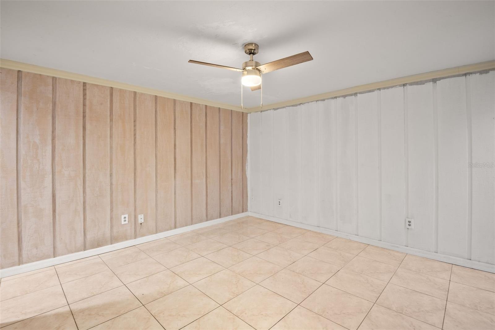 Image 17 of 37 For 7500 Rocky Point Drive