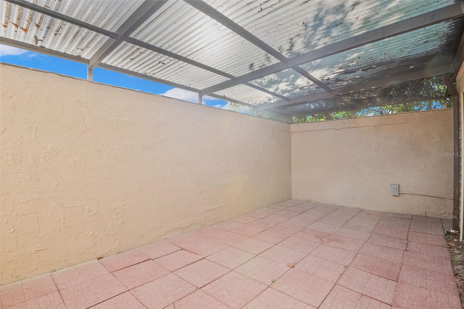 Image 27 of 37 For 7500 Rocky Point Drive