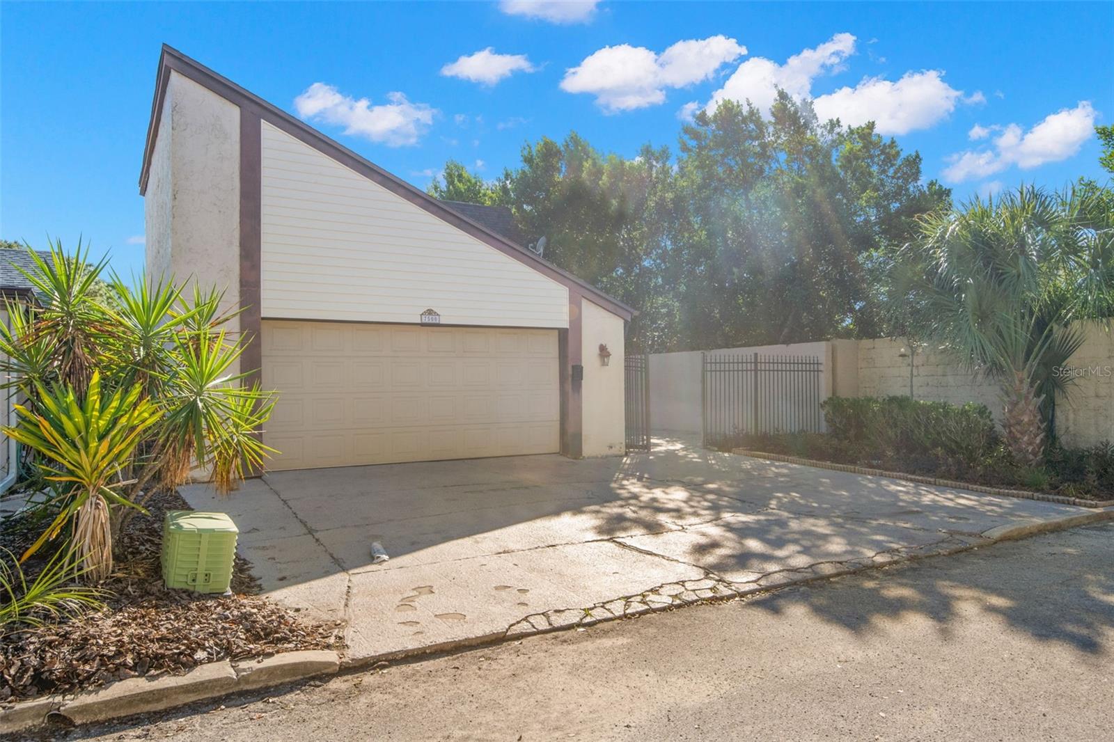 Image 3 of 37 For 7500 Rocky Point Drive