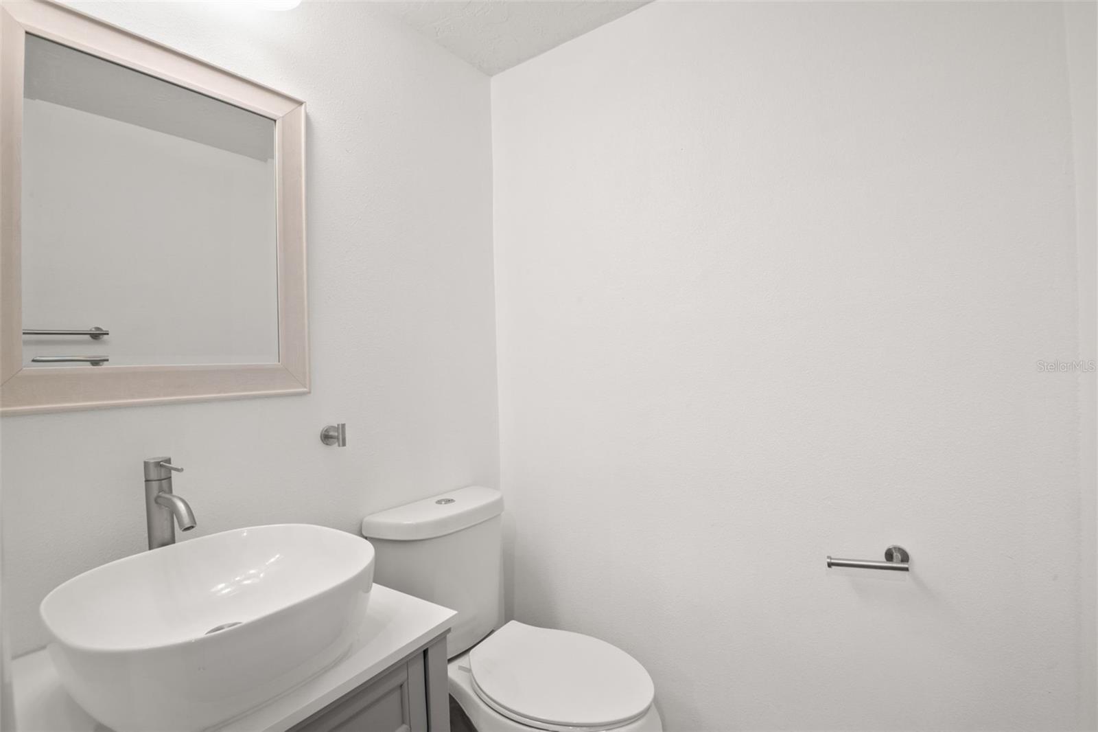 Image 30 of 37 For 7500 Rocky Point Drive