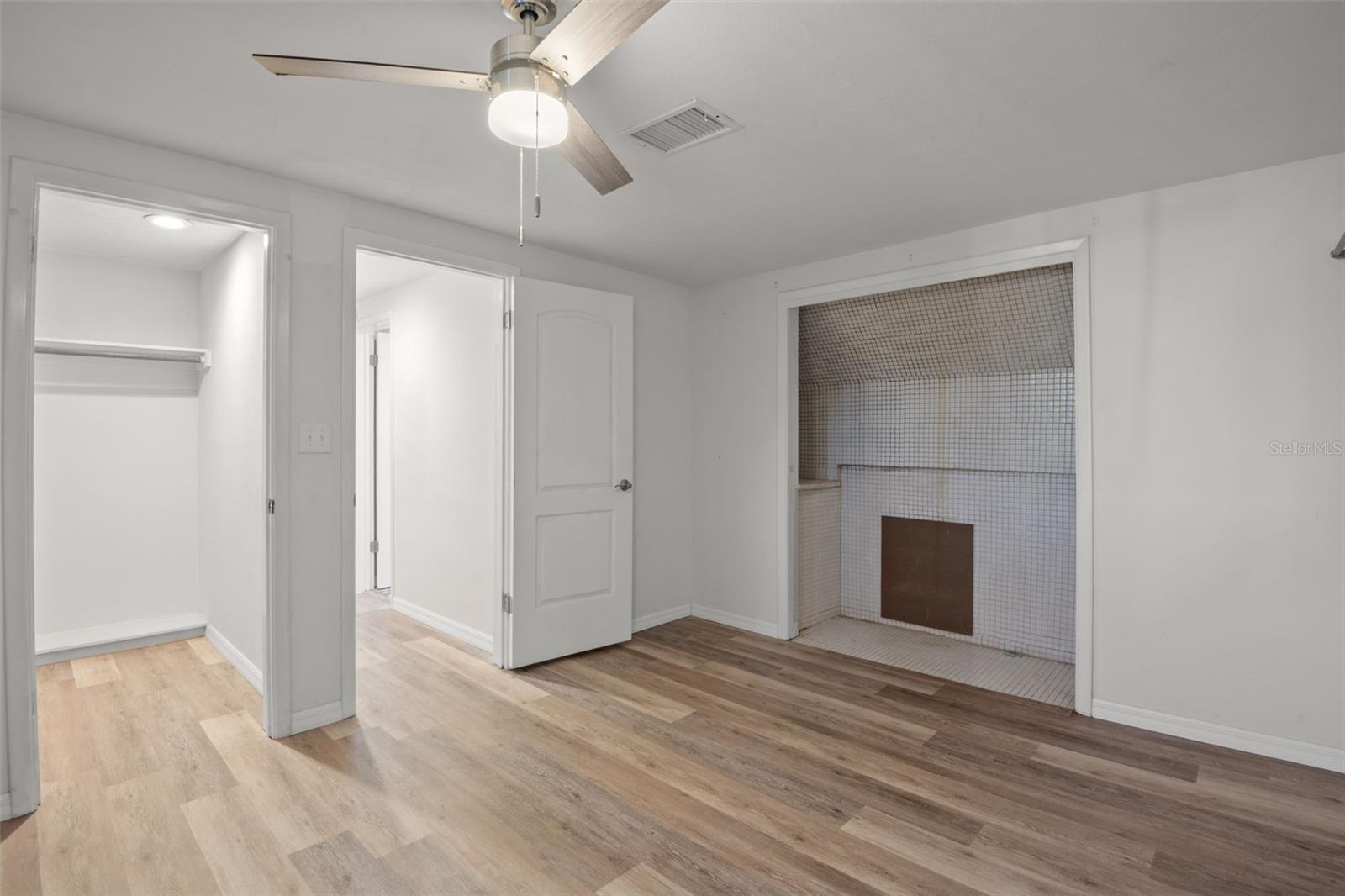 Image 32 of 37 For 7500 Rocky Point Drive