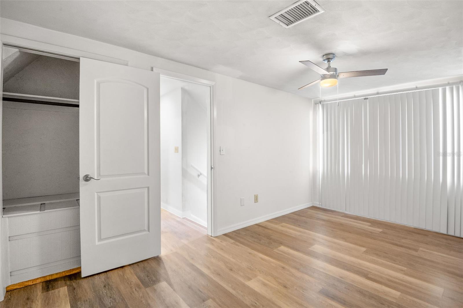 Image 33 of 37 For 7500 Rocky Point Drive