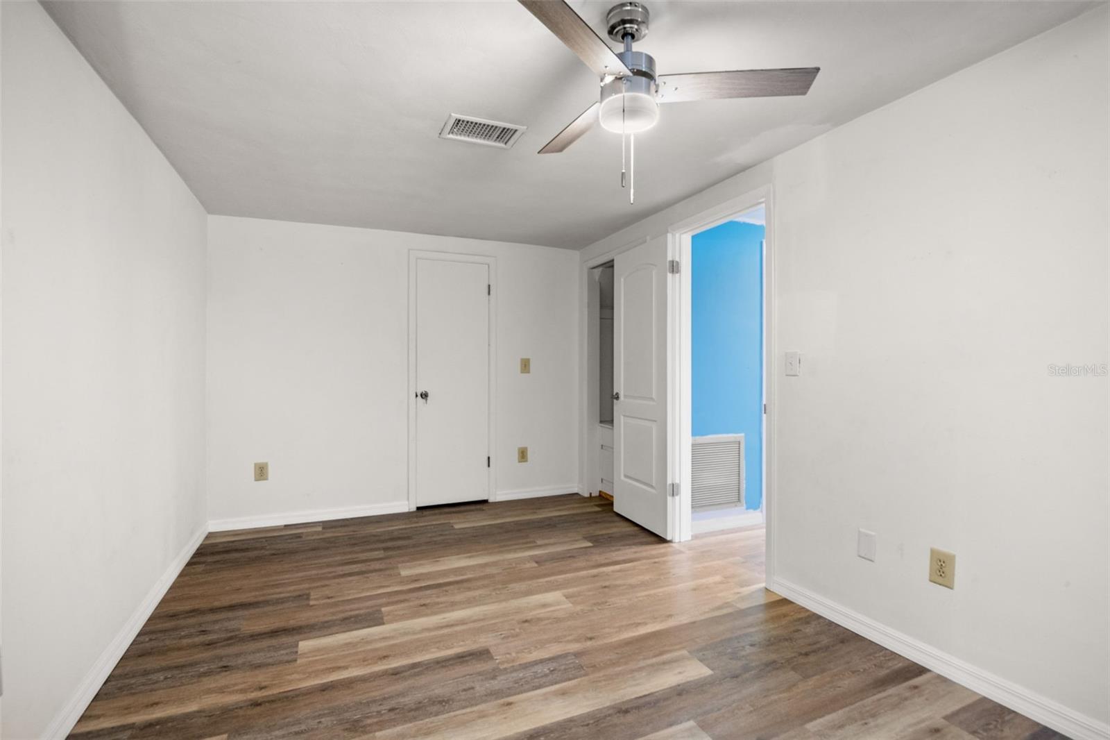 Image 34 of 37 For 7500 Rocky Point Drive