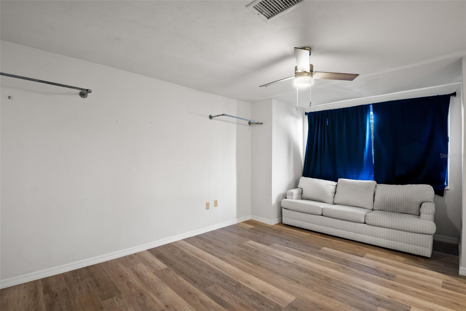 Image 35 of 37 For 7500 Rocky Point Drive