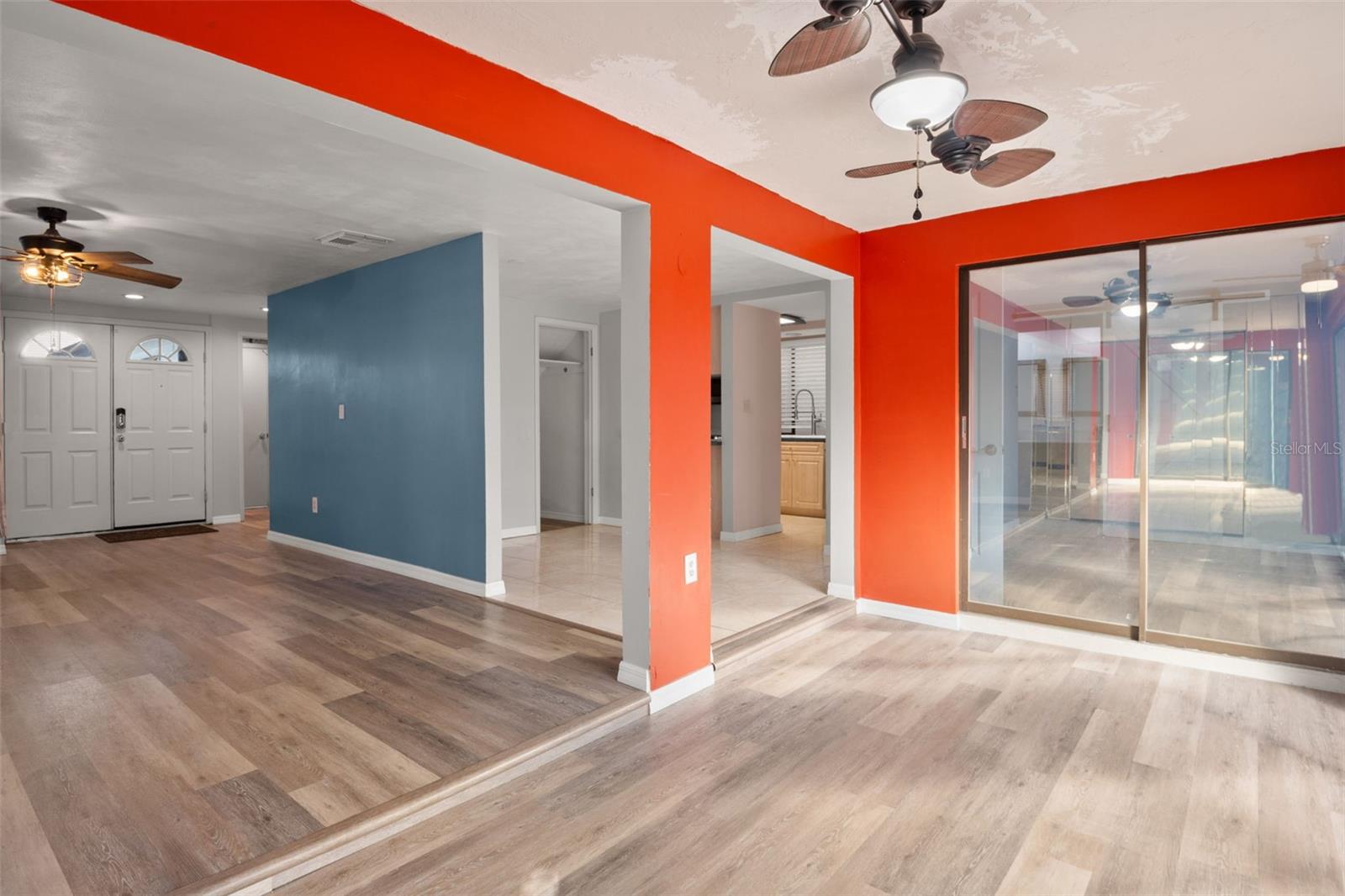 Image 9 of 37 For 7500 Rocky Point Drive