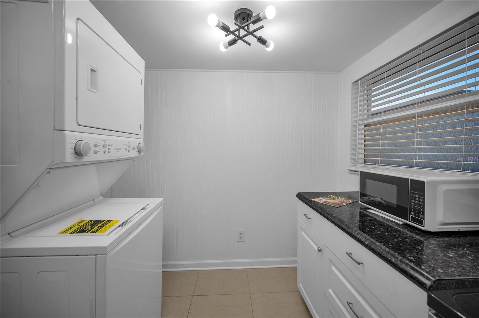 Image 11 of 57 For 24862 Us Highway 19 N 1205