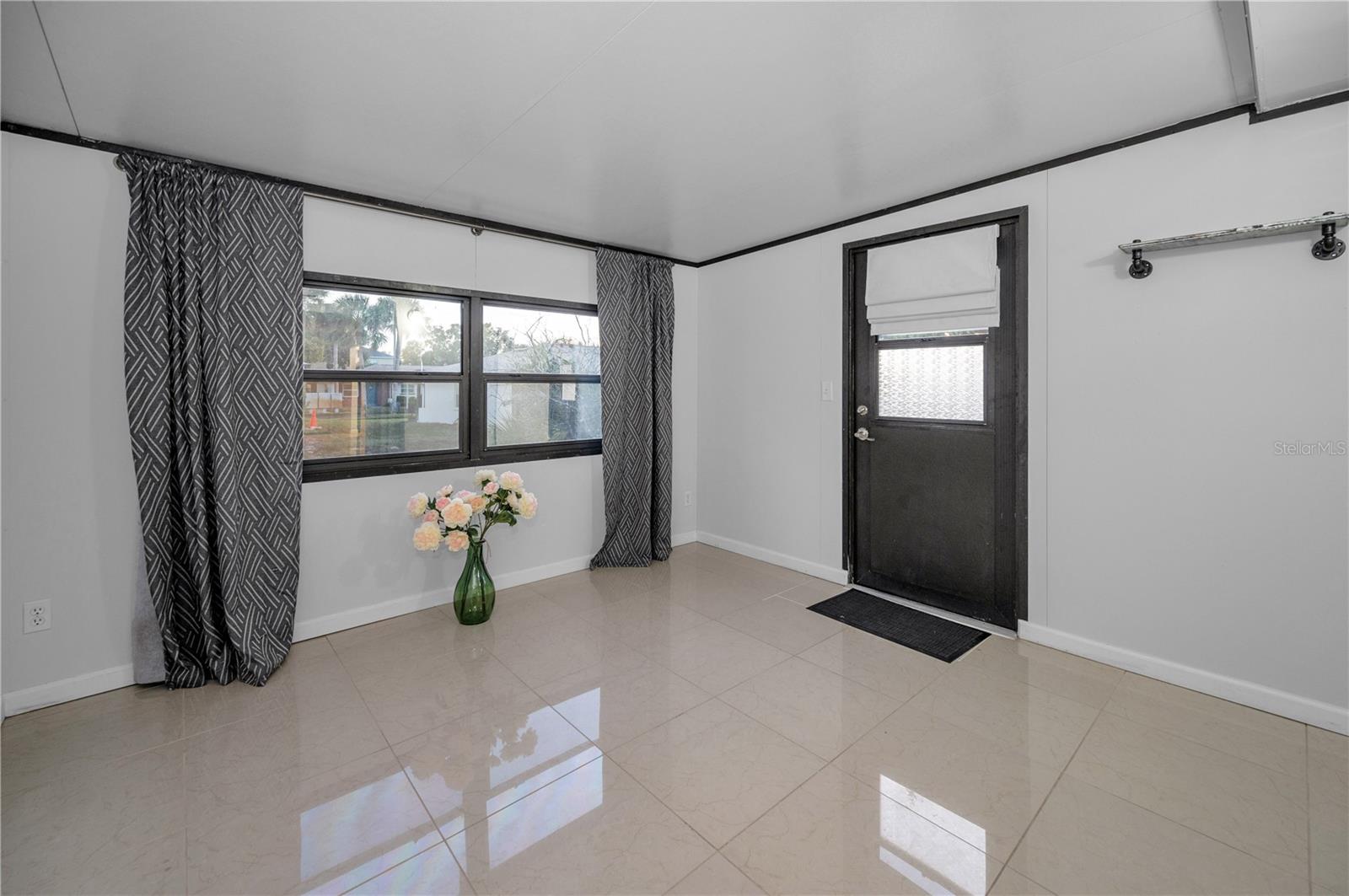 Image 22 of 57 For 24862 Us Highway 19 N 1205