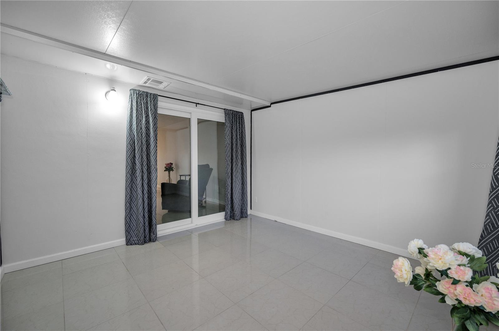 Image 28 of 57 For 24862 Us Highway 19 N 1205