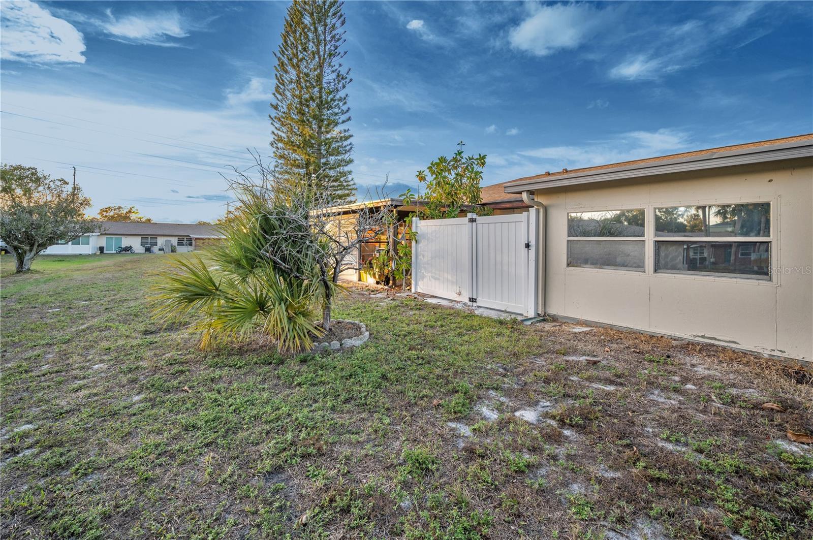 Image 38 of 57 For 24862 Us Highway 19 N 1205