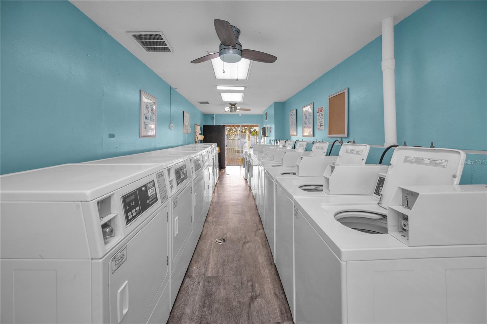 Image 43 of 57 For 24862 Us Highway 19 N 1205