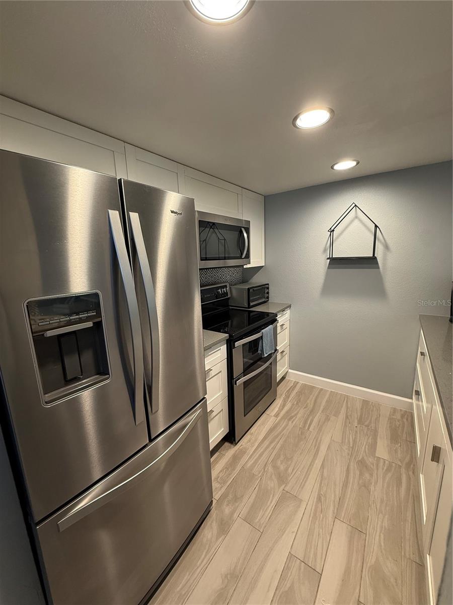 Image 5 of 28 For 4701 Joseph Court 248