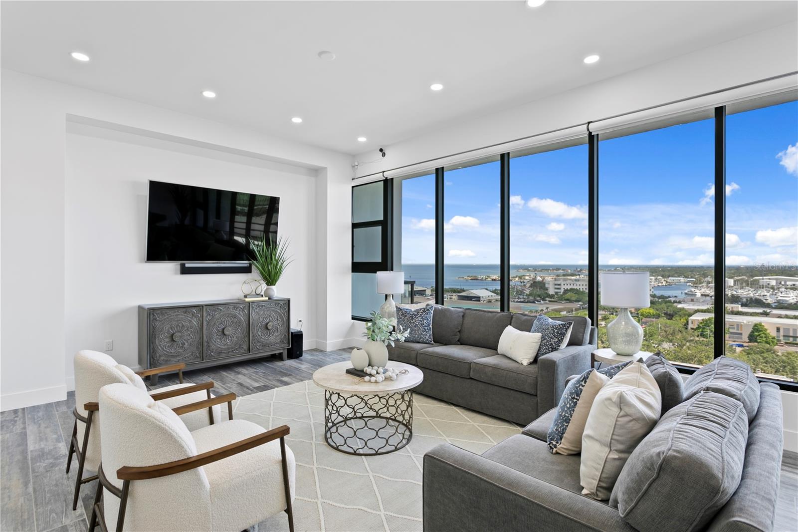 Image 33 of 55 For 199 Dali Boulevard Ph-2