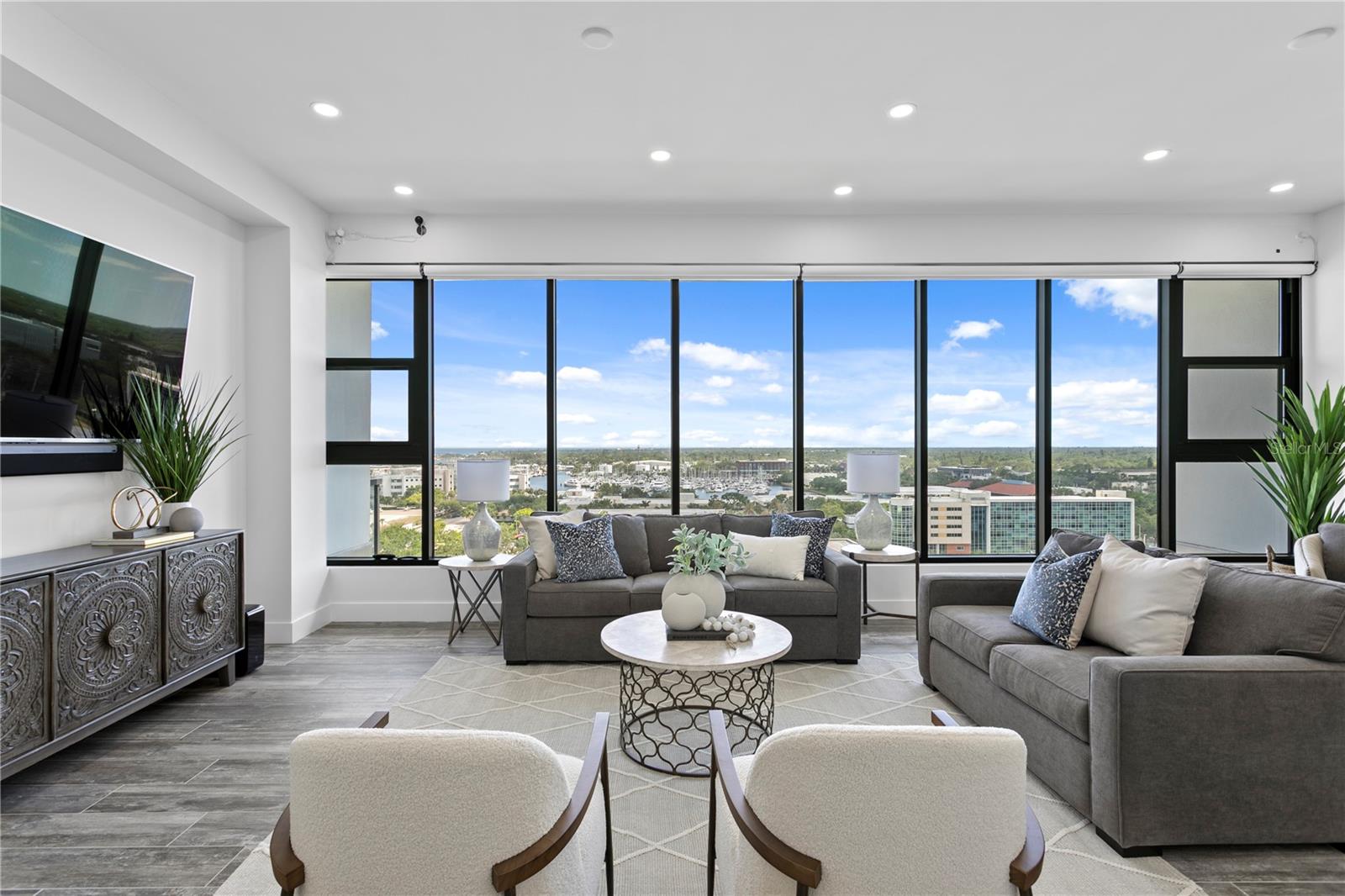 Image 37 of 55 For 199 Dali Boulevard Ph-2