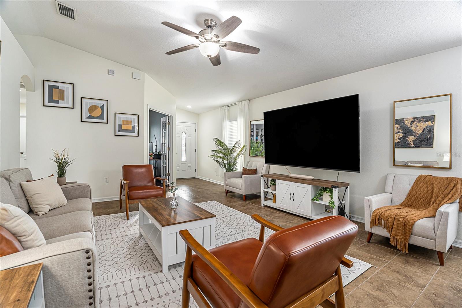 Image 3 of 30 For 9928 Torrisdale Loop