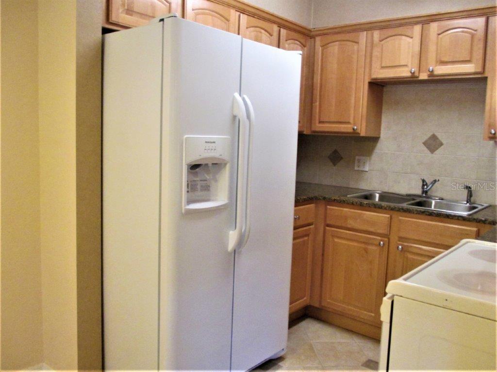 Image 7 of 15 For 6100 Gulfport Boulevard S 112