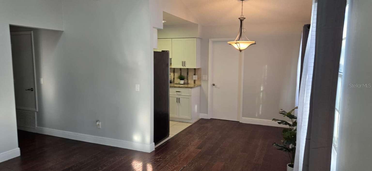 Image 13 of 20 For 4585 Lighthouse Circle 49