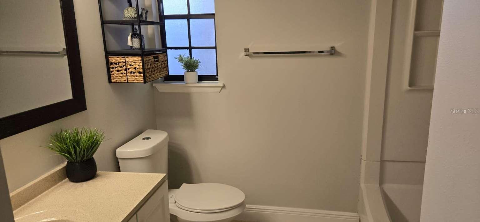 Image 17 of 20 For 4585 Lighthouse Circle 49