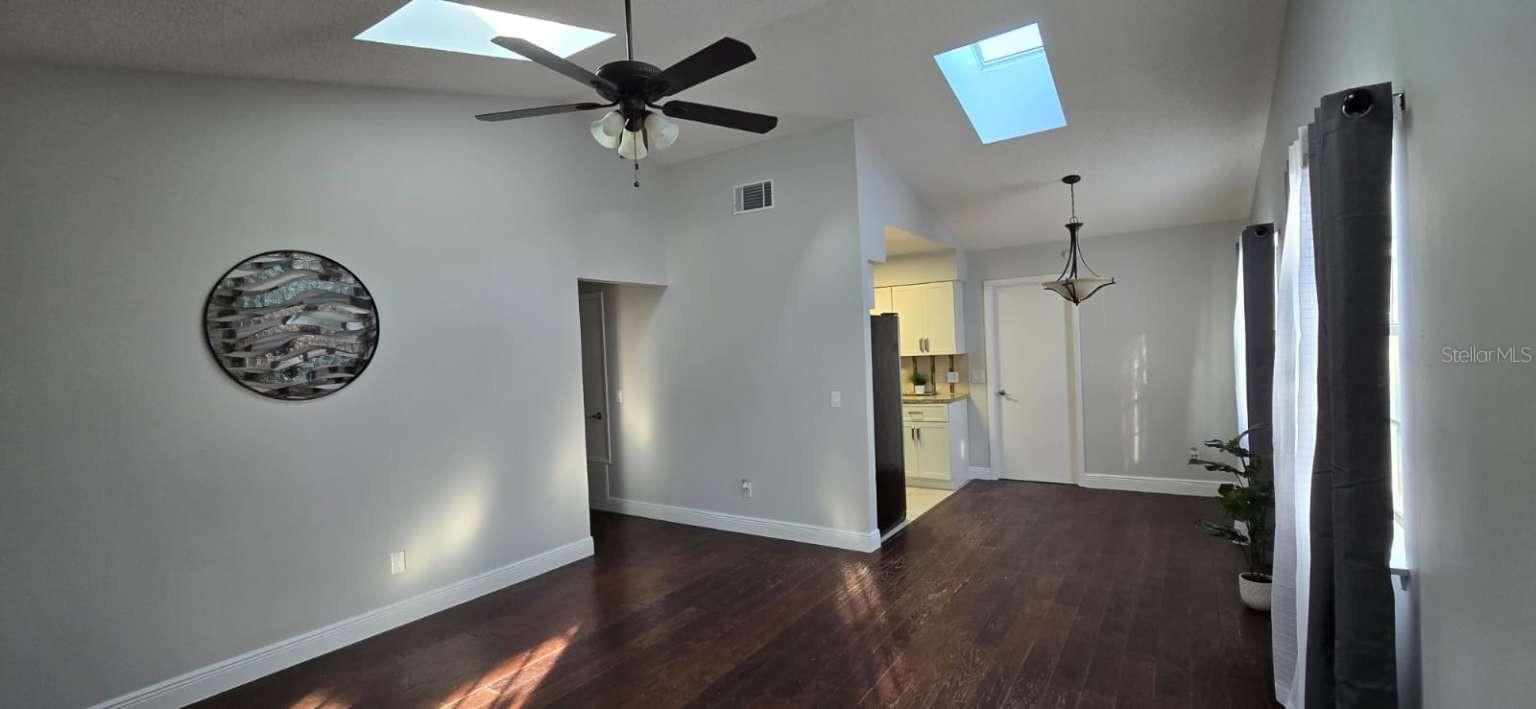 Image 3 of 20 For 4585 Lighthouse Circle 49