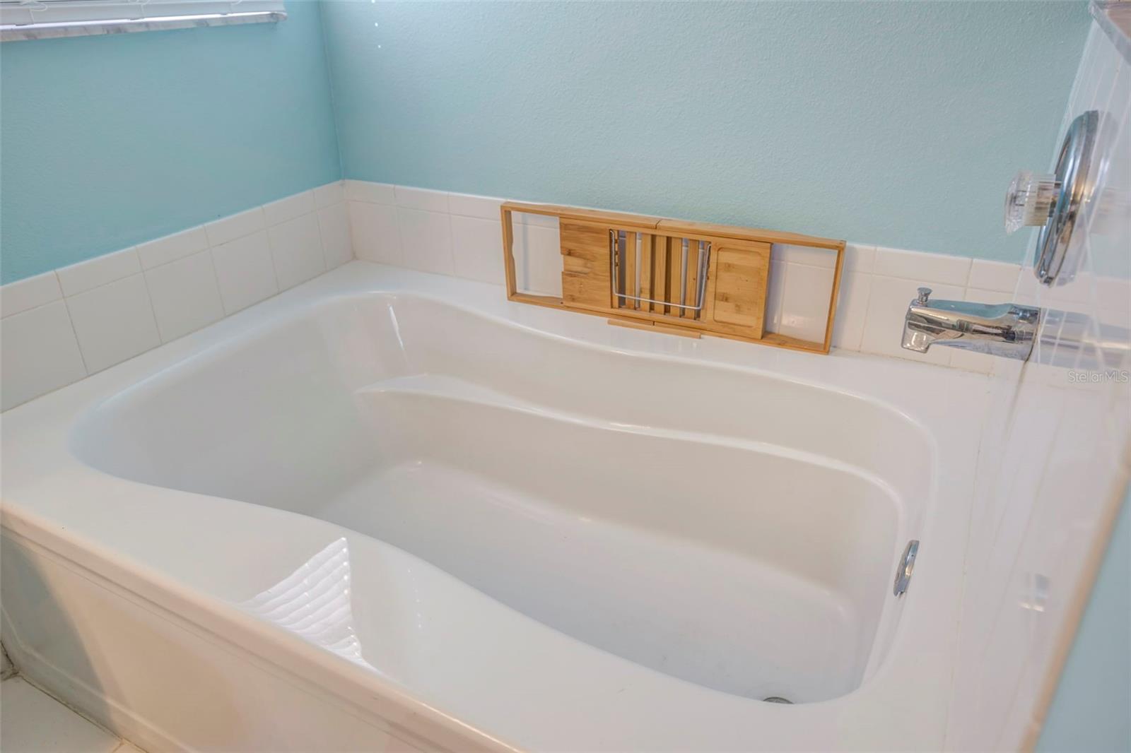 Image 21 of 56 For 30512 Wrencrest Drive