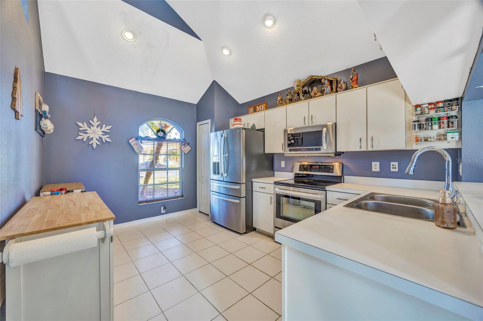 Image 28 of 56 For 30512 Wrencrest Drive