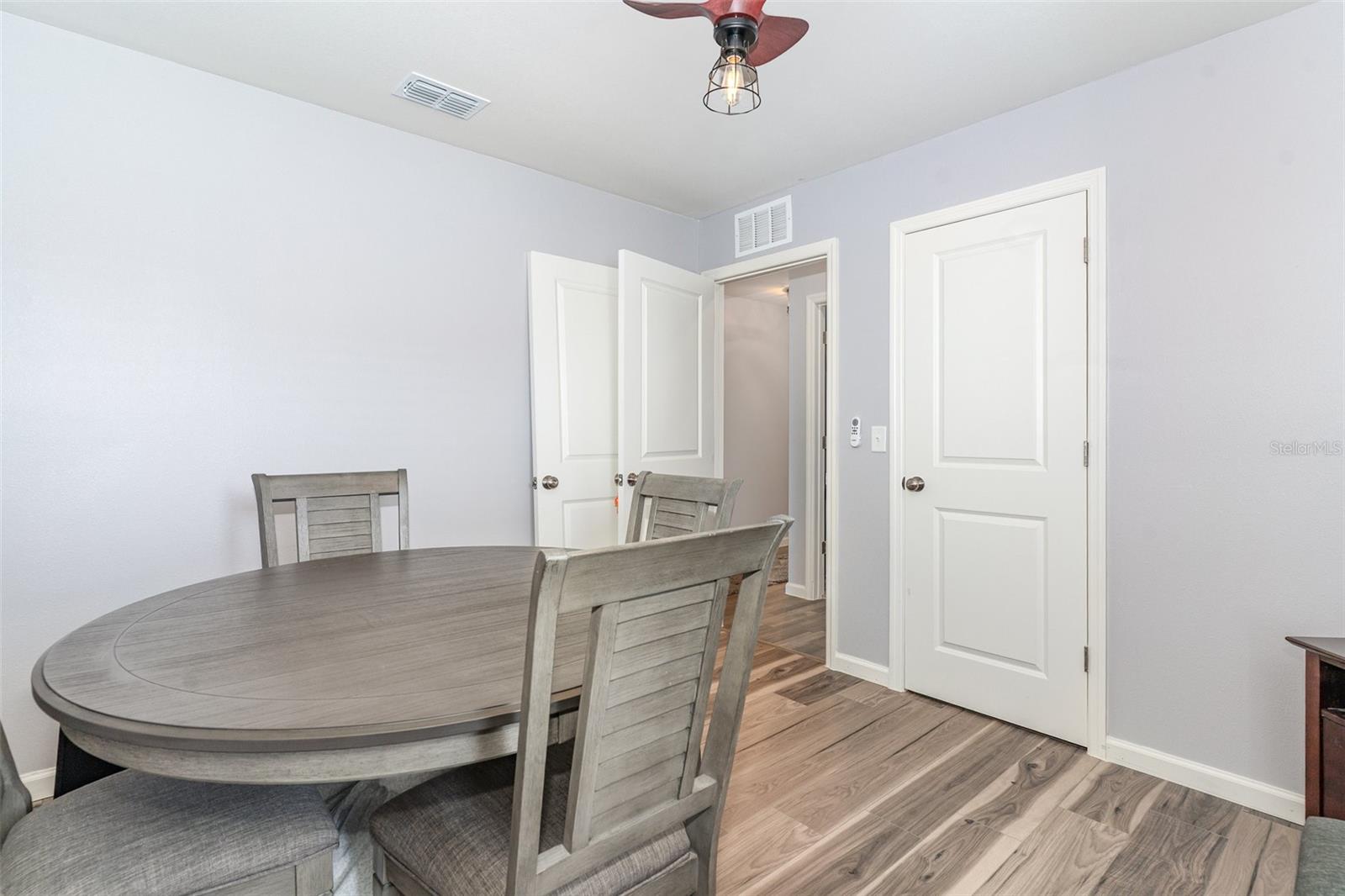 Image 17 of 30 For 420 Jewel Lake Drive