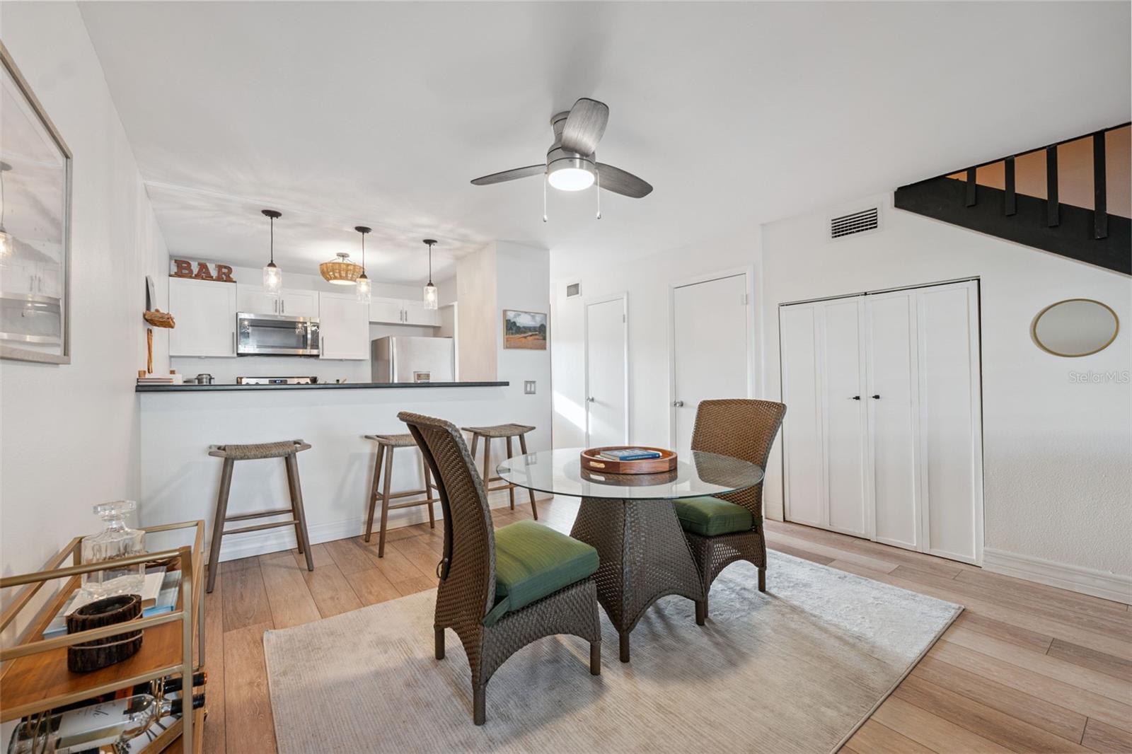 Image 9 of 49 For 4821 Mcelroy Avenue D210