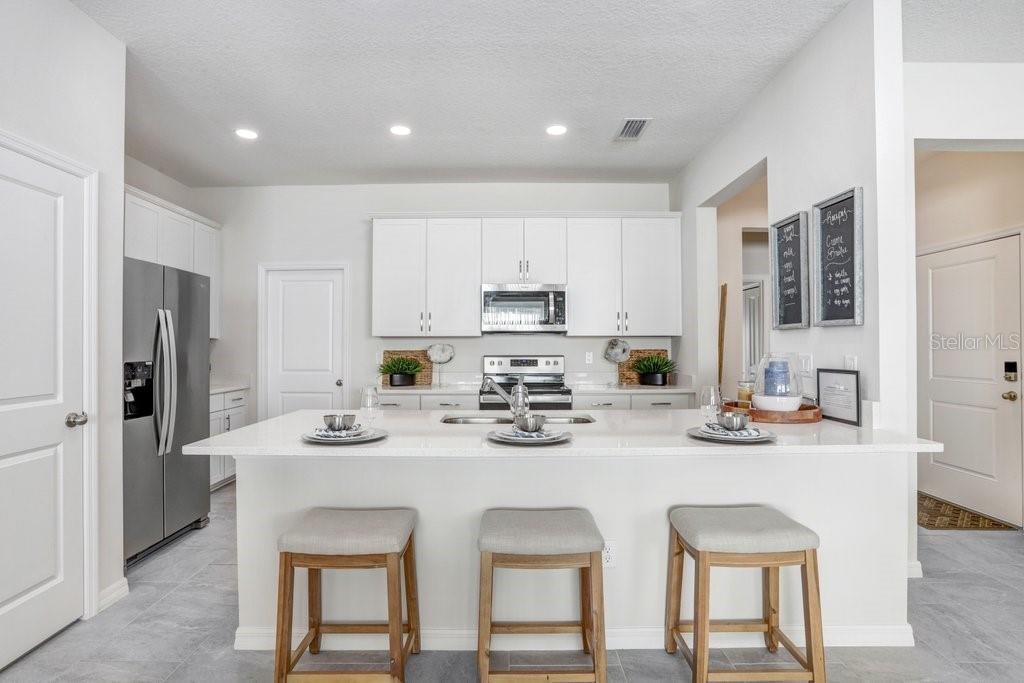 Listing photo id 6 for 5349 Coldpine Place